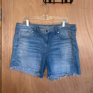 American eagle midi shorts size 14